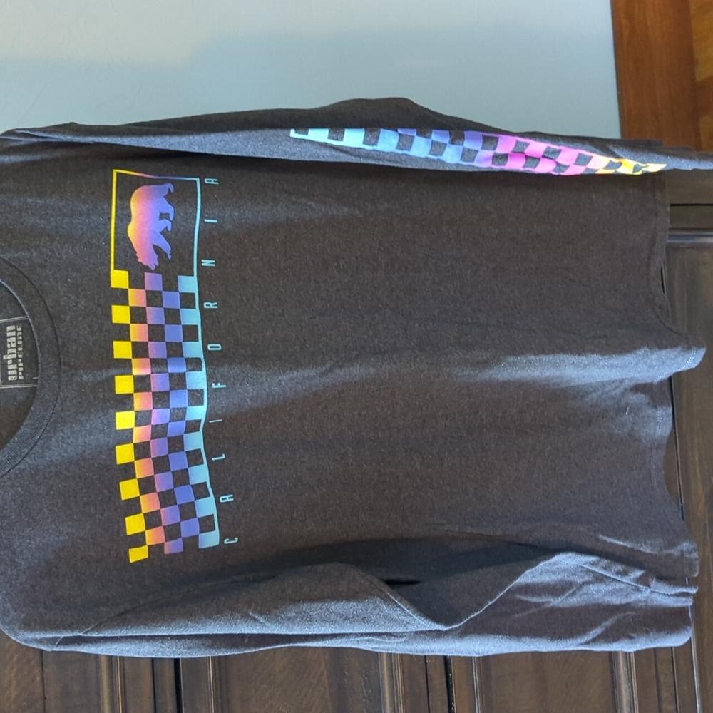 Urban pipeline colorful long sleeve tee